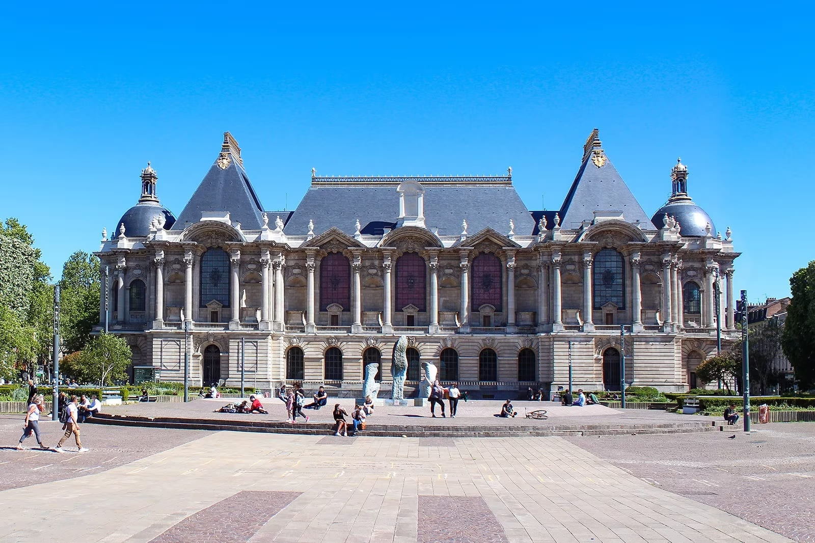 Palace des Beaux Arts vv 1